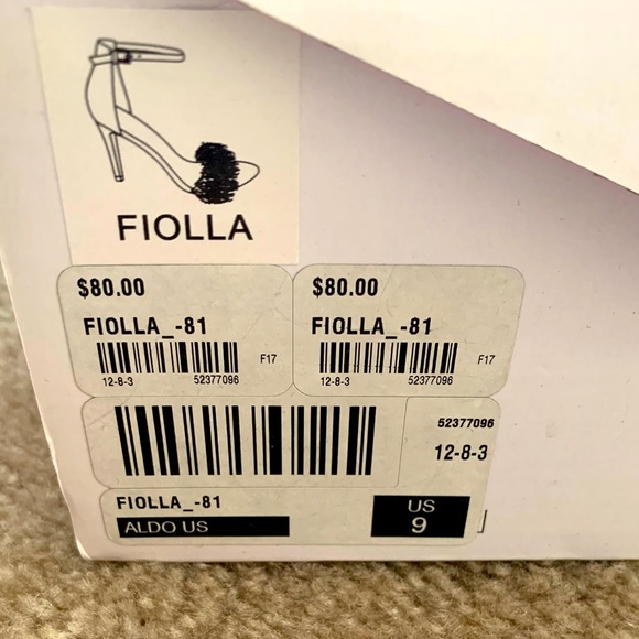 Shoes - Picture 6 of 6